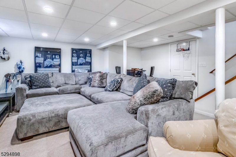 Schooleys Mtn - Residential