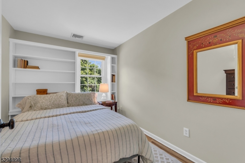 Schooleys Mtn - Residential