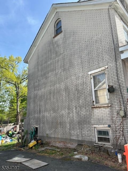 Newton Town, New Jersey 07860, United States, 3 Bedrooms Bedrooms, ,2 BathroomsBathrooms,Residential,Active,121031