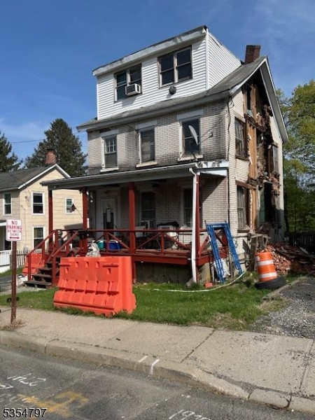 Newton Town, New Jersey 07860, United States, 3 Bedrooms Bedrooms, ,2 BathroomsBathrooms,Residential,Active,121031