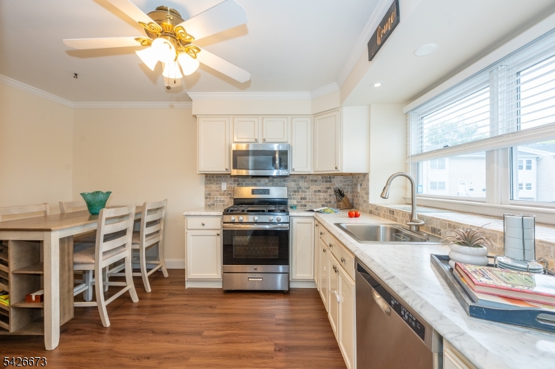 Robin Road Village - Residential