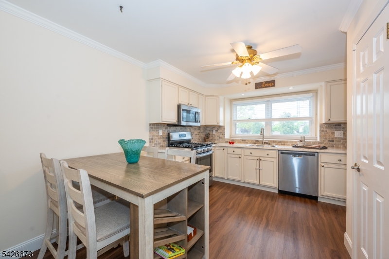 Robin Road Village - Residential
