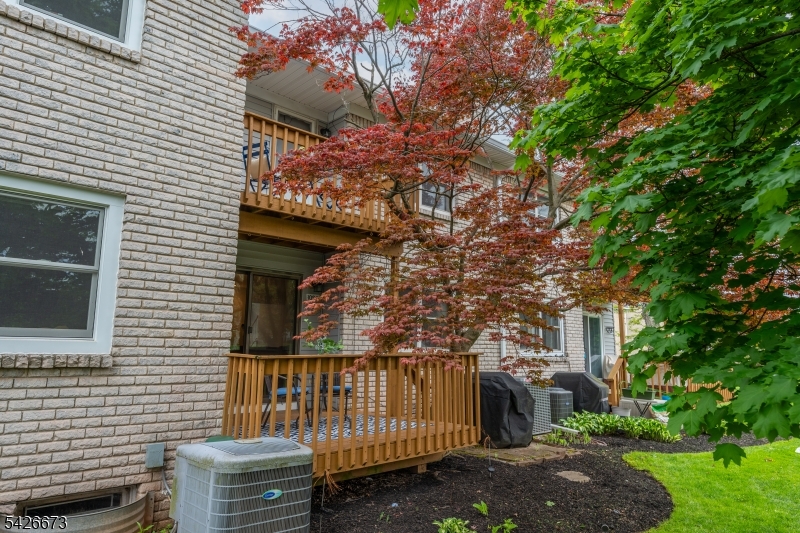Robin Road Village - Residential