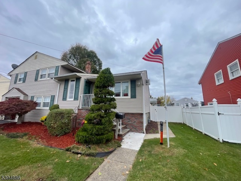 Shorecrest - Residential