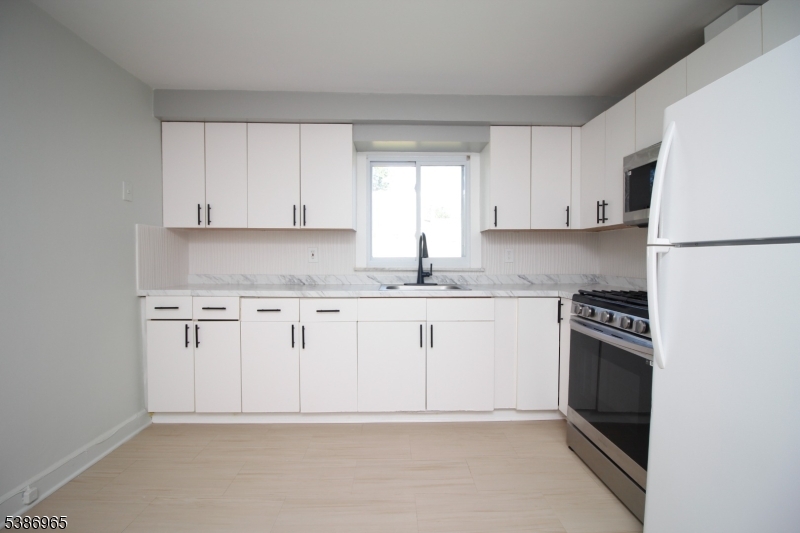 Hillside Commons - Residential Lease