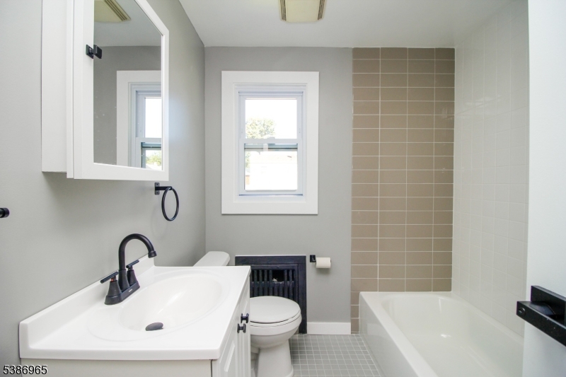 Hillside Commons - Residential Lease