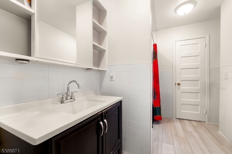 North End - Residential Income