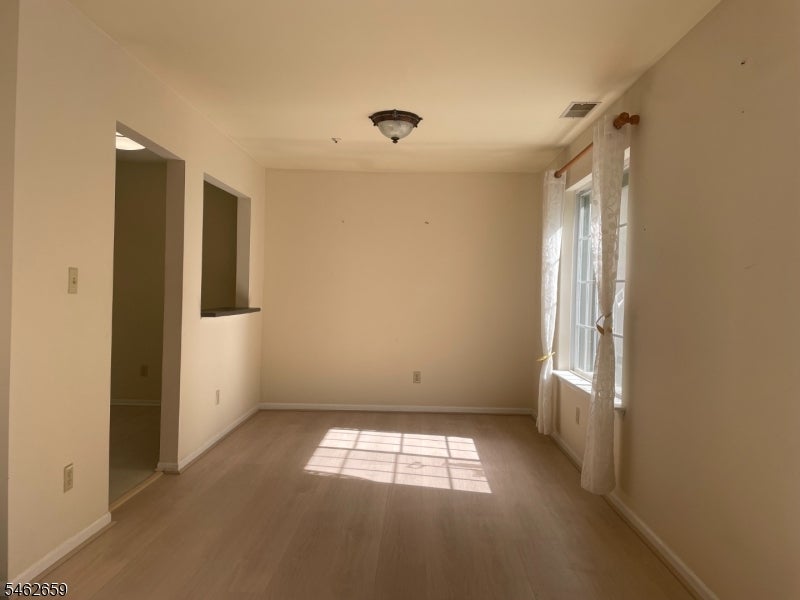 105 Village Dr - Photo 3