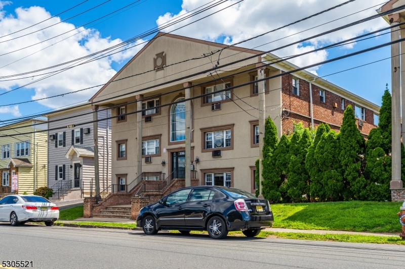 Elmora - Residential