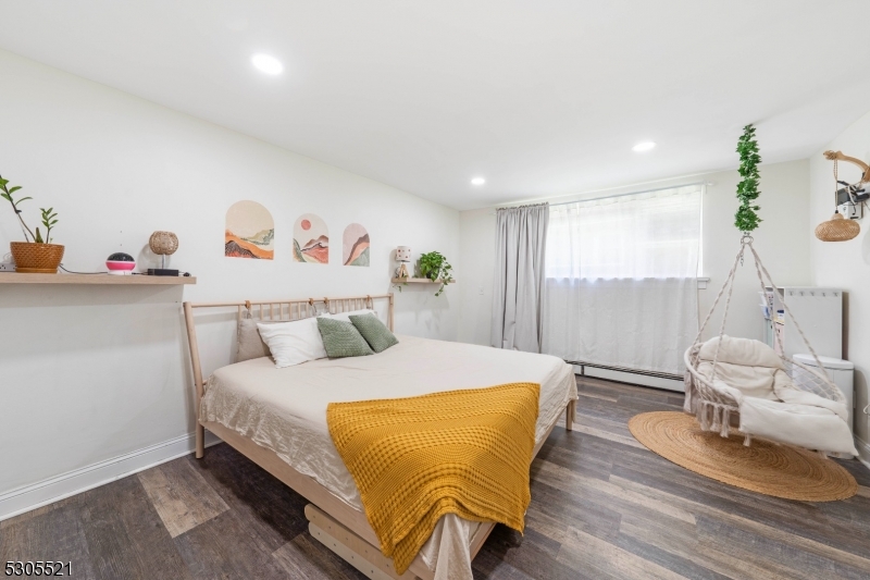 Elmora - Residential