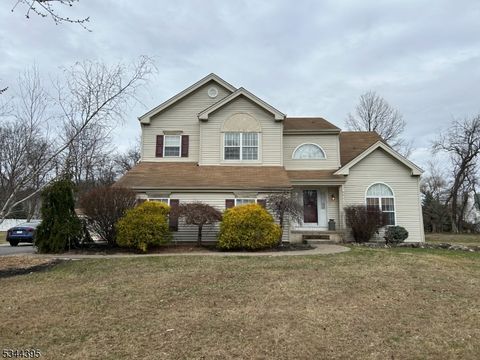 713 Colonial Ct, Branchburg Twp., NJ 08876 - #: 3951319