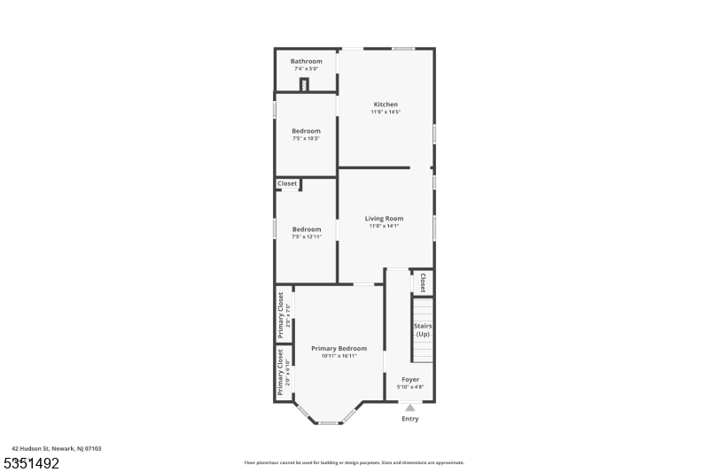 Main image without alt text