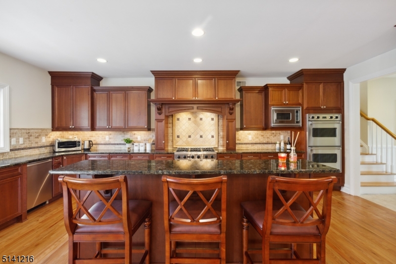 North Edison Estate - Residential