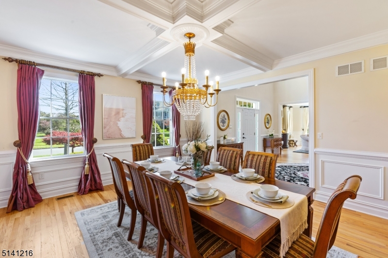 North Edison Estate - Residential