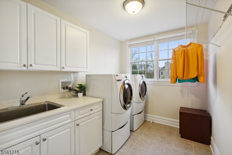 North Edison Estate - Residential