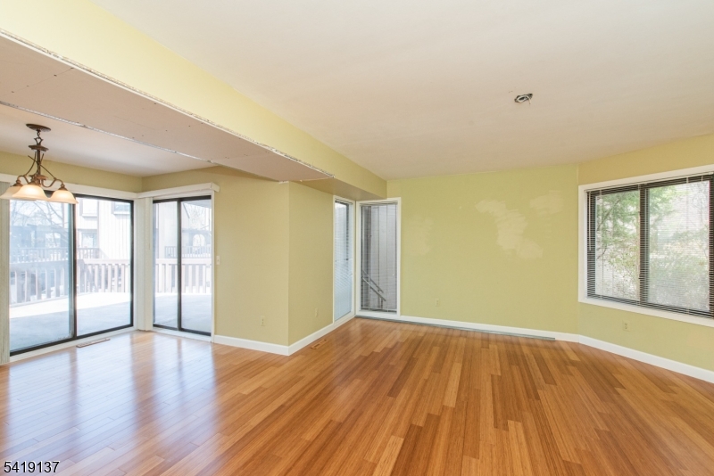 Hastings Square - Residential