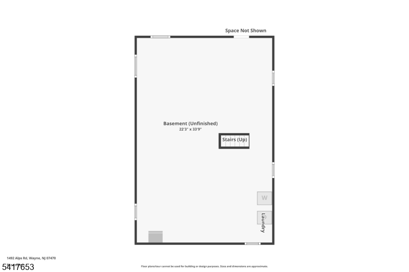 Main image without alt text