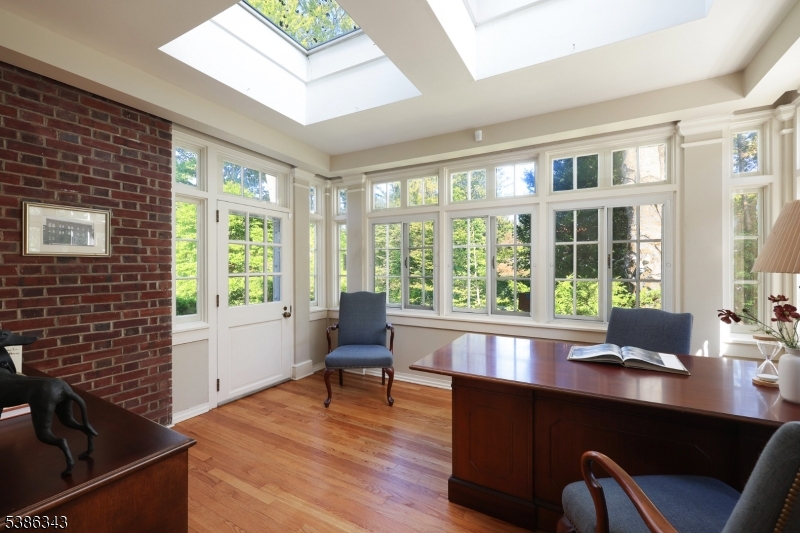 Washington Headquarters - Residential