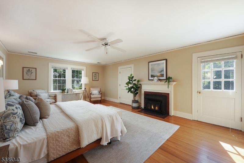 Washington Headquarters - Residential