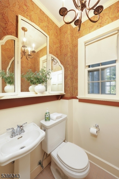 Washington Headquarters - Residential