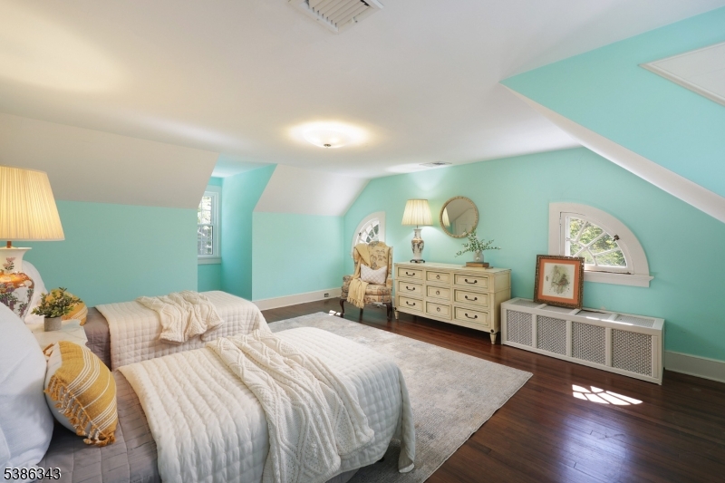 Washington Headquarters - Residential