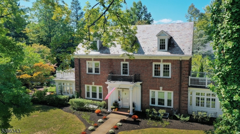 Washington Headquarters - Residential