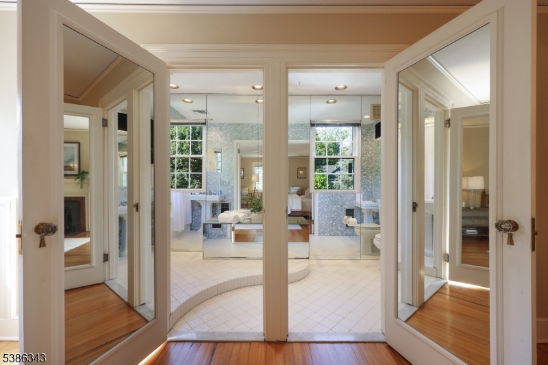 Washington Headquarters - Residential