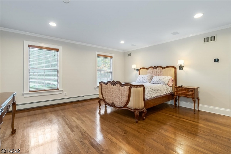 New Vernon - Residential