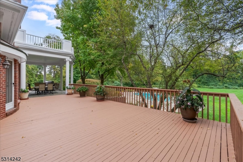 New Vernon - Residential