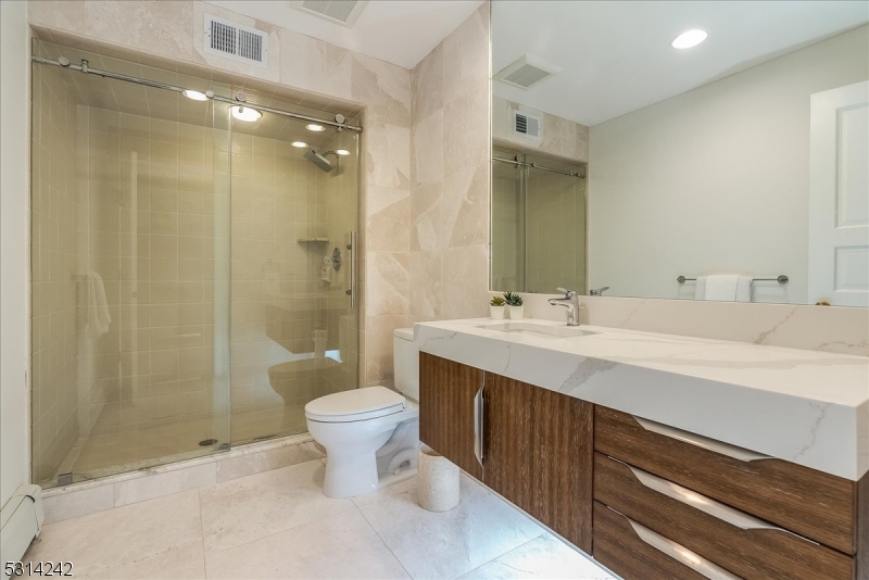 New Vernon - Residential