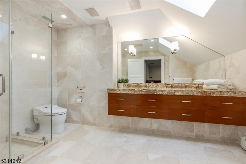 New Vernon - Residential