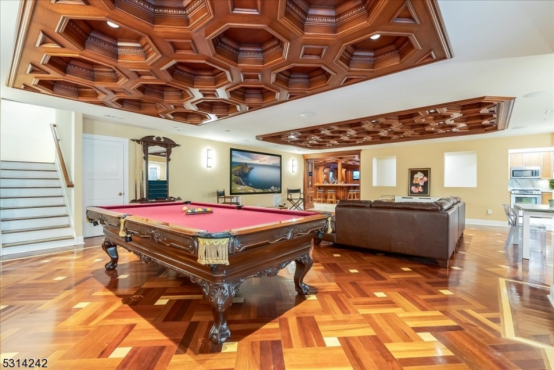 New Vernon - Residential