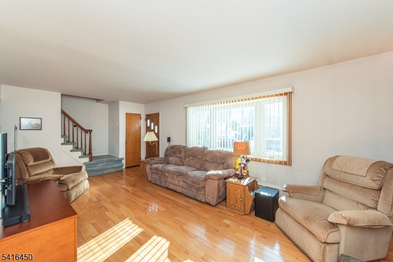 PACKANACK LAKE - Residential