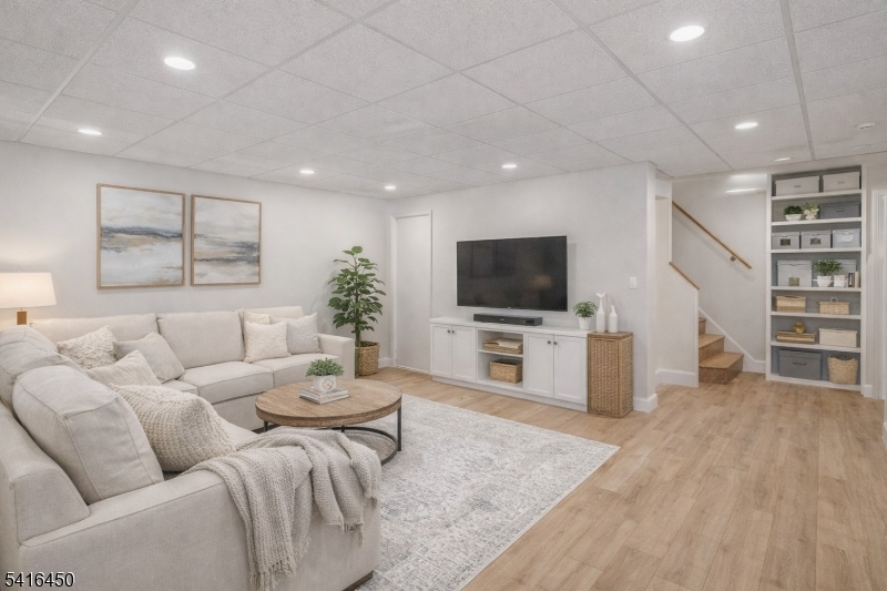 PACKANACK LAKE - Residential