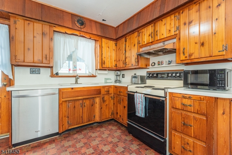 PACKANACK LAKE - Residential