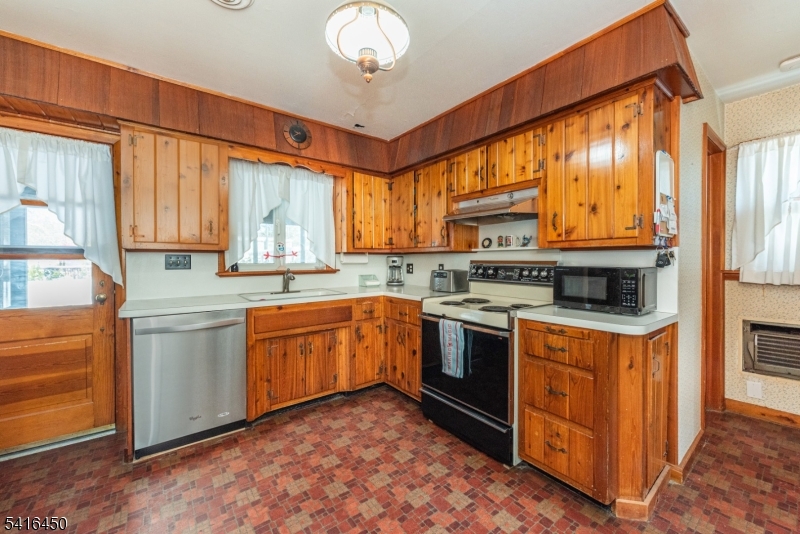 PACKANACK LAKE - Residential