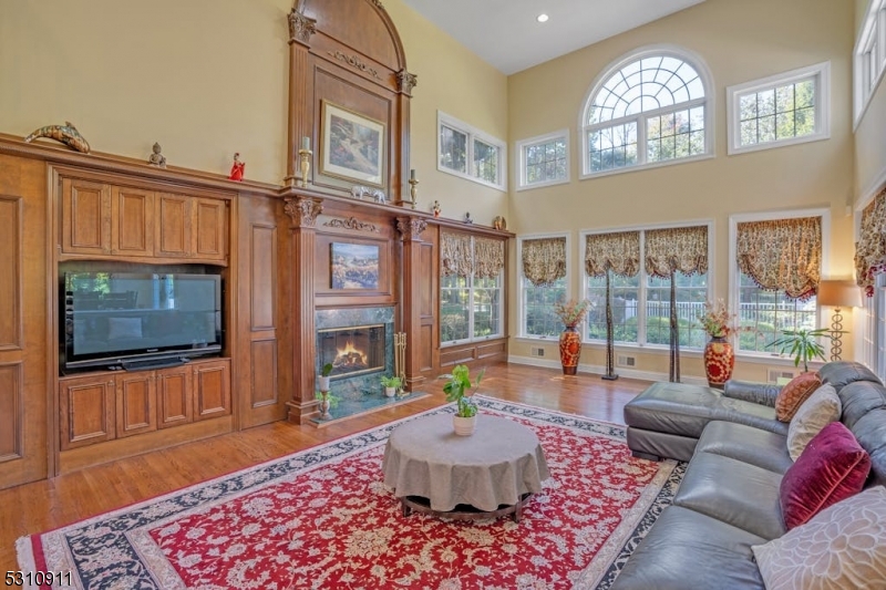 Beacon Manor - The Hills - Residential