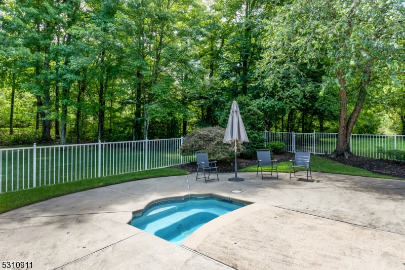 Beacon Manor - The Hills - Residential