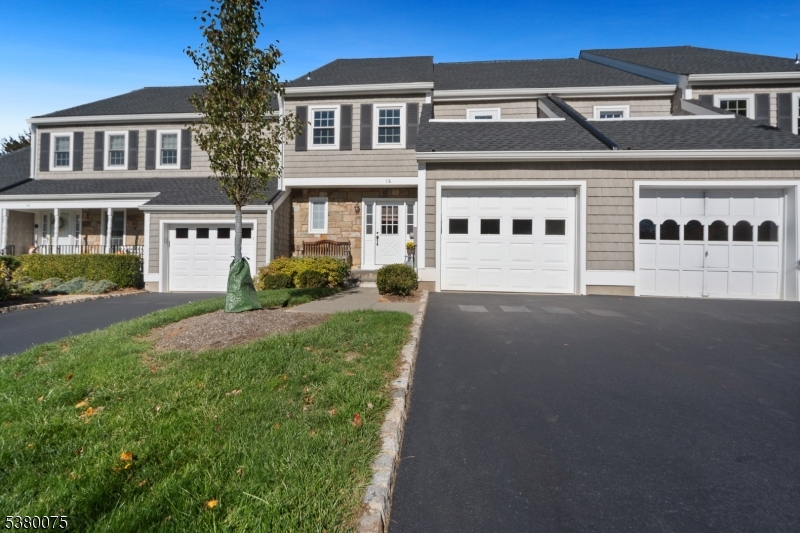 Mendham Commons - Residential