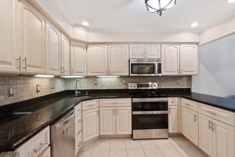 Mendham Commons - Residential