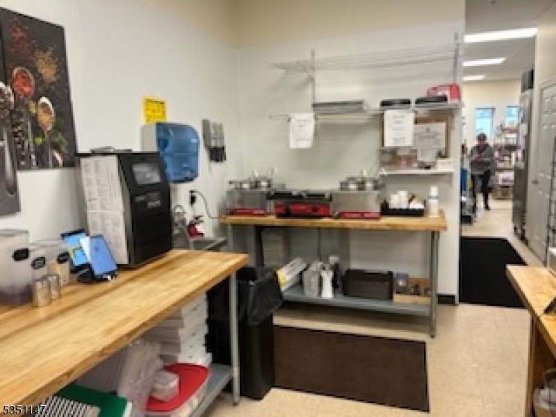 Somerville Boro, New Jersey 08876, United States, ,Commercial,Active,110517