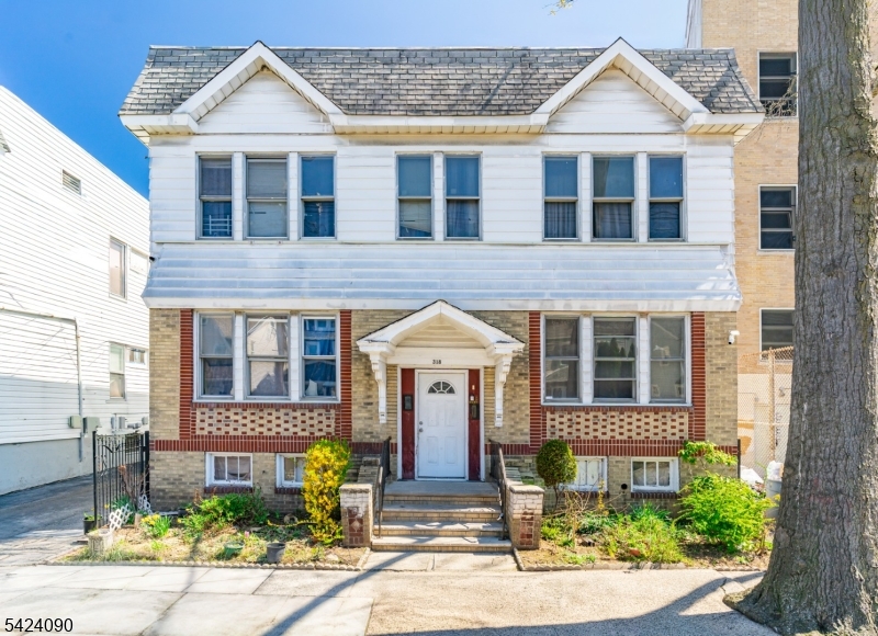 Photo 1 of 36 — 316 Ellery Ave, Newark City, NJ 07106
