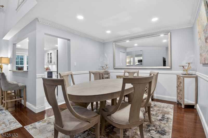 Jade Mountain - Residential