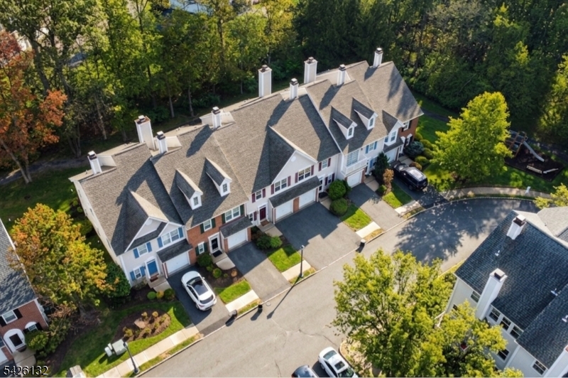 Jade Mountain - Residential