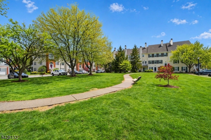 Jade Mountain - Residential