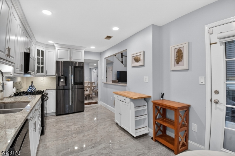 Jade Mountain - Residential