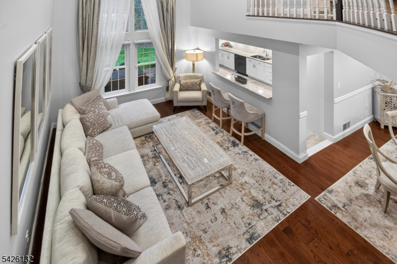 Jade Mountain - Residential