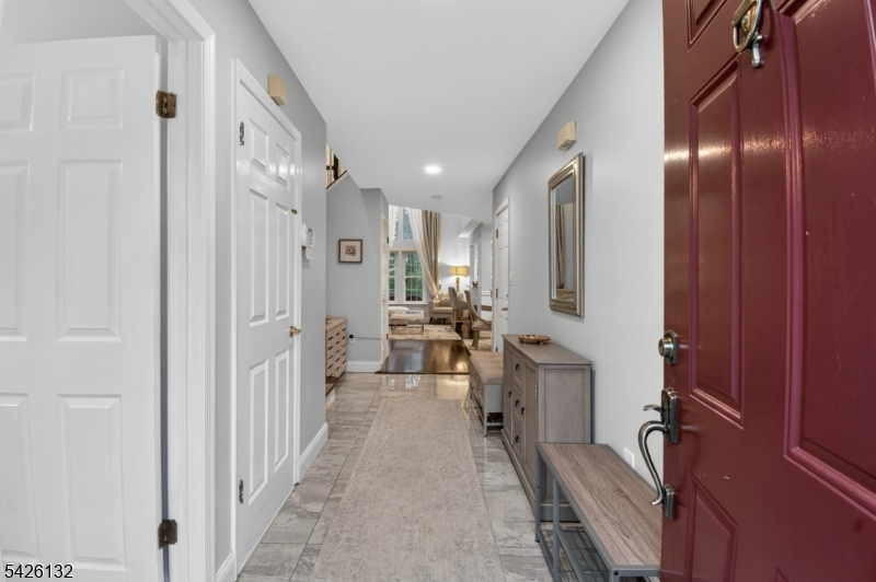 Jade Mountain - Residential