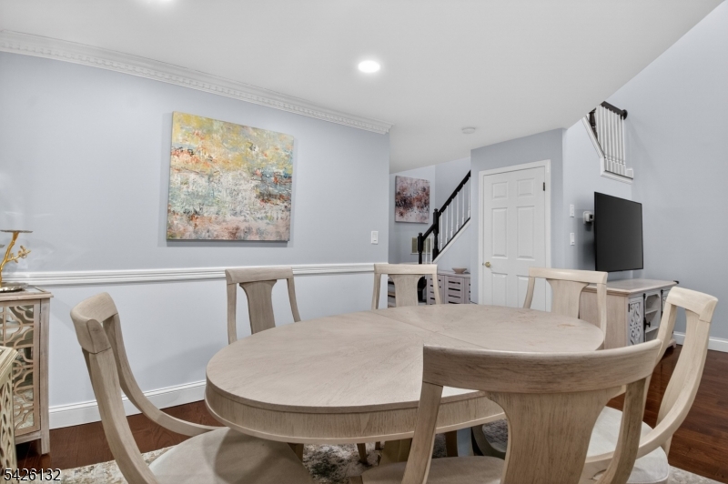 Jade Mountain - Residential