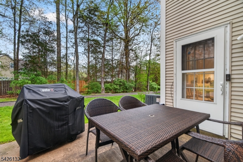 Jade Mountain - Residential